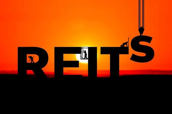 REITs市场2025年开局火爆：价格上涨，收益下降，风险提示频现